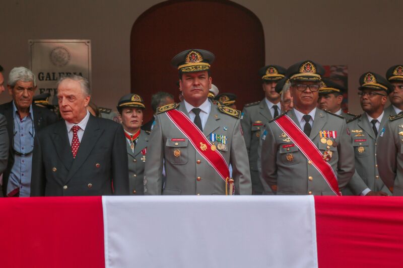 File:CBMERJ 2023 Patron Day - Officers at the Balcony.jpg