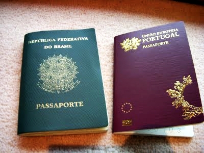 File:Arthur Brum's passports.jpg