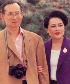 File:King Bhumibol the Great and the Queen Sirikit.jpg