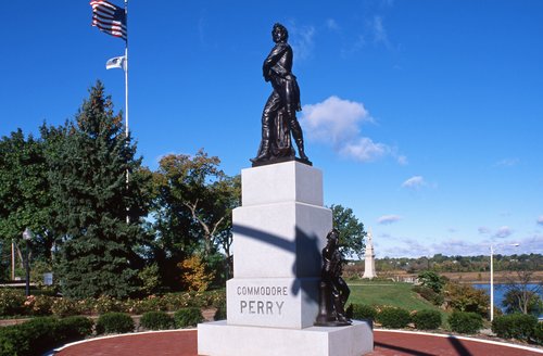 File:Prv30U98 Commodore Perry Statue.jpg