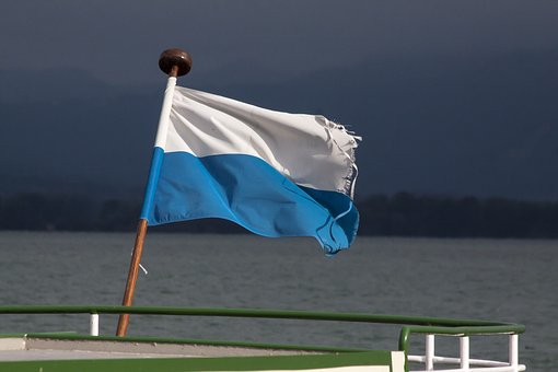 File:Flag of Bavaria on a boat.jpeg