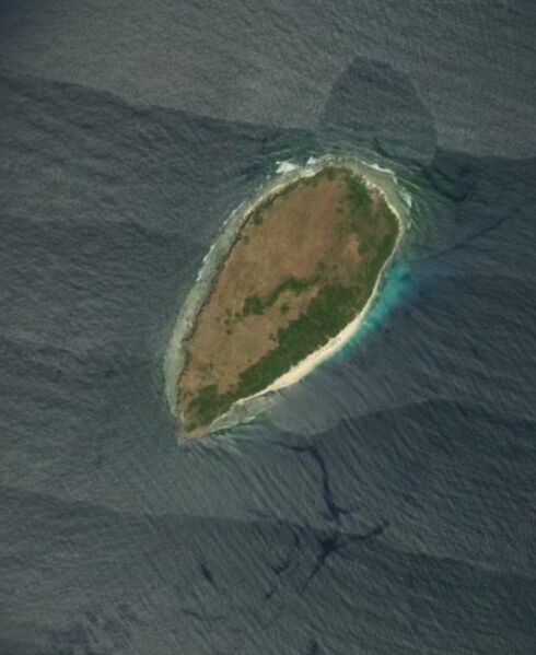 File:Badoc Island.jpg