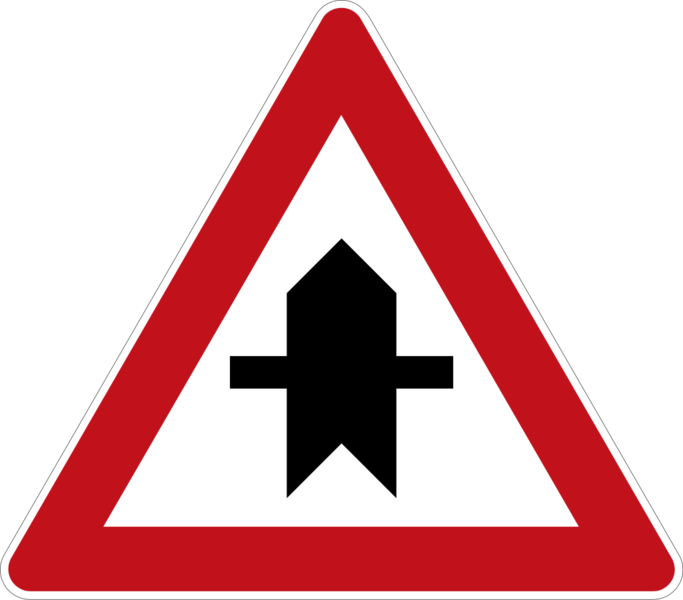 File:120-Crossroads with a minor road.png