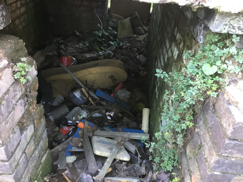 File:Litter inside Plitvice Bomb Shelter in 2020.png