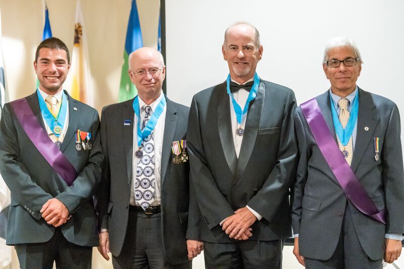 File:Recipients of the Order of the Bluebell at MicroCon (1).jpg
