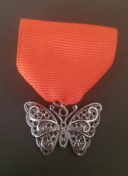 File:Order of the Mariposa medal.jpg