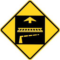 File:Railroad crossing ahead sign Quebec.svg