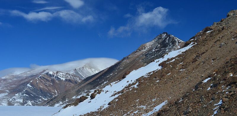 File:Mount Menzies, Arlandican Antarctic Territory.jpg